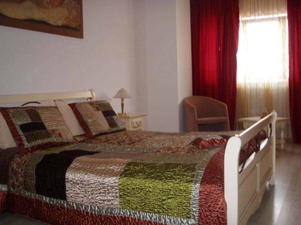 Hotel TEX Club Botoşani Zimmer foto